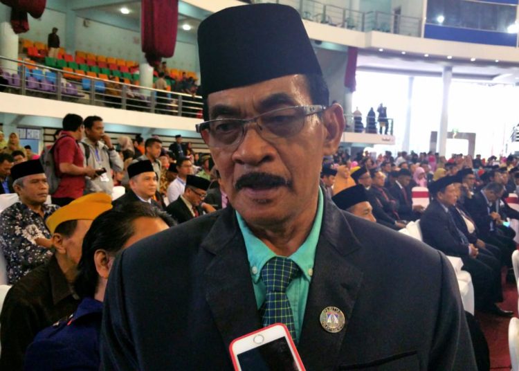 SEJUMLAH ANGGOTA DPRD TAK TERPILIH,TIDAK MENGHADIRI PENGAMBILAN SUMPAH JANJI