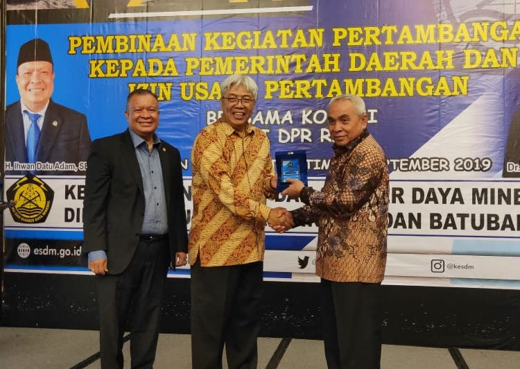 ISRAN TOLAK PERKETAT REGULASI AMDAL