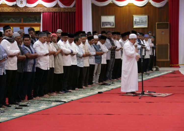 DUKA CITA UNTUK BJ HABIBIE, PEMKOT BALIKPAPAN INSTRUKSIKAN SHOLAT GAIB DI MASJID DAN MUSHOLLA