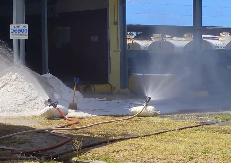 GAS KLORIN BOCOR, WARGA LAPOR PDAM