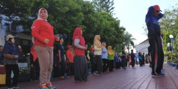 MELALUI GERMAS TINGKATKAN KESADARAN BERPERILAKU SEHAT GUNA MEWUJUDKAN KUALITAS HIDUP