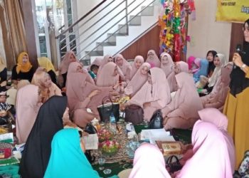 TERIMA ASPIRASI WARGA, FITRIATI MINTA PEMKOT REALISASIKAN