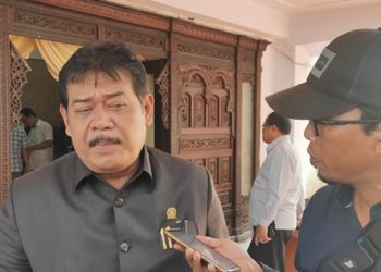 DPRD GELAR RAPAT PARIPURNA PANDANGAN FRAKSI ATAS RAPBD 2020