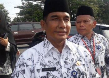 7.000 GURU SEBAIKPAPAN MENGIKUTI UPACARA HARI GURU NASIONAL DI LAPANGAN SPN