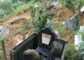 AKIBAT BANJIR BESAR DI SAMARINDA, 60 MAKAM DI SELILI LONGSOR
