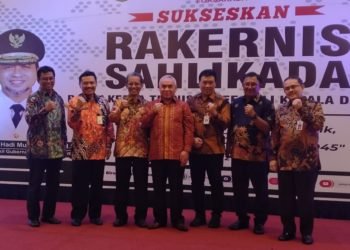 STAF AHLI BUKAN PEJABAT BUANGAN, KARENA KONSEP DAN PEMIKIRANNYA SANGAT DIBUTUHKAN KEPALA DAERAH