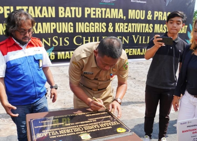 PEDULI PENDIDIKAN, PERTAMINA BANGUN KAMPUNG INGGRIS DI PENAJAM