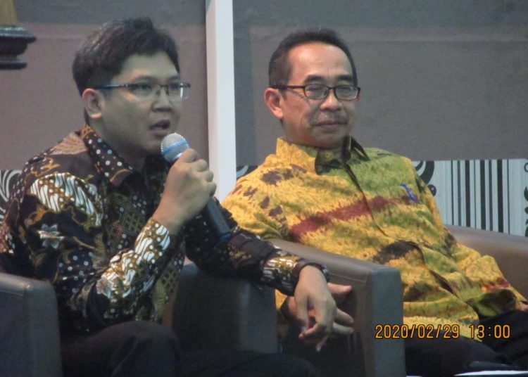 MK RI BEKERJASAMA DENGAN FAKULTAS HUKUM UNMUL GELAR SEMINAR NASIONAL MENYAMBUT PILKADA SERENTAK 2020