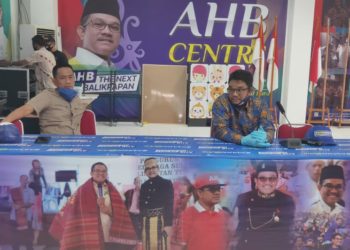 PANDEMI COVID-19, AHB BERBAGI SEMBAKO KEPADA WARTAWAN