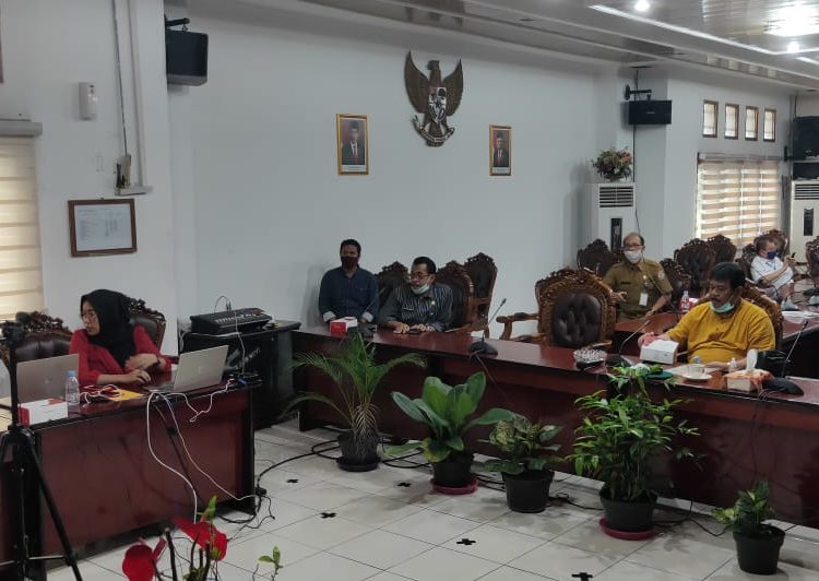 TERAPKAN PHYSICAL DISTANCING, DPRD GELAR PARIPURNA ONLINE