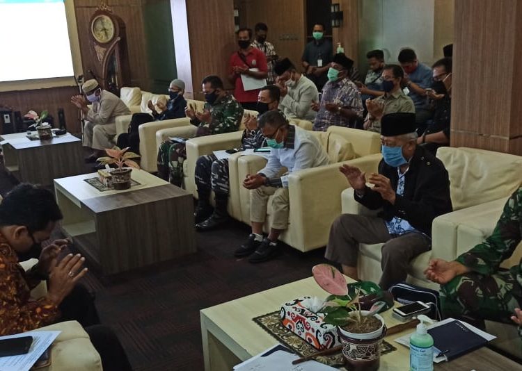 DPRD MINTA SHOLAT IED DI RUMAH