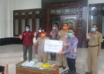 GUNA IKUT MEMERANGI PENYEBARAN VIRUS CORONA DI KOTA SAMARINDA, BNI BANTU PEMKOT 10 UNIT WASTAFEL