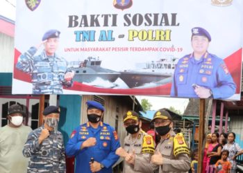 RANGKAIAN HUT BHAYANGKARA ke-74, LANAL BALIKPAPAN IKUTI BHAKTI SOSIAL DAN BAGIKAN SEMBAKO