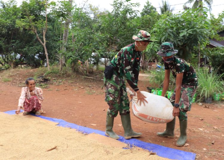 HIDUP BERDAMPINGAN WARGA, SATGAS TMMD TERUS BERI PERHATIAN