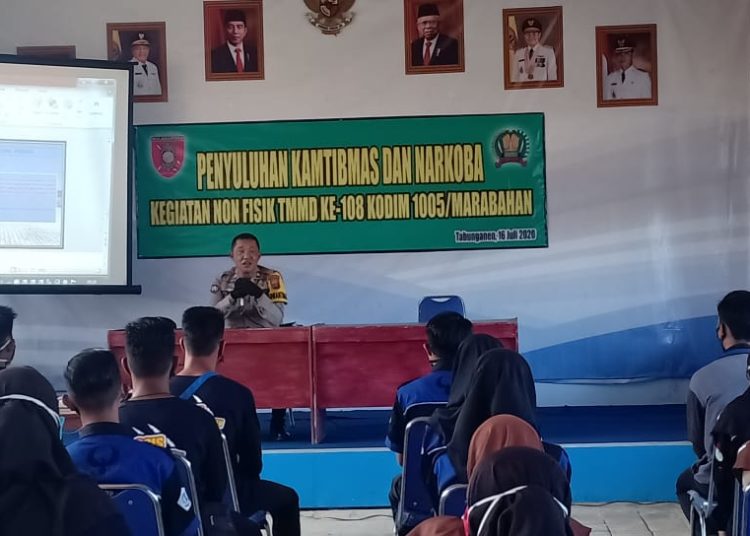 SATGAS TMMD BERI PENYULUHAN ANTI NARKOBA