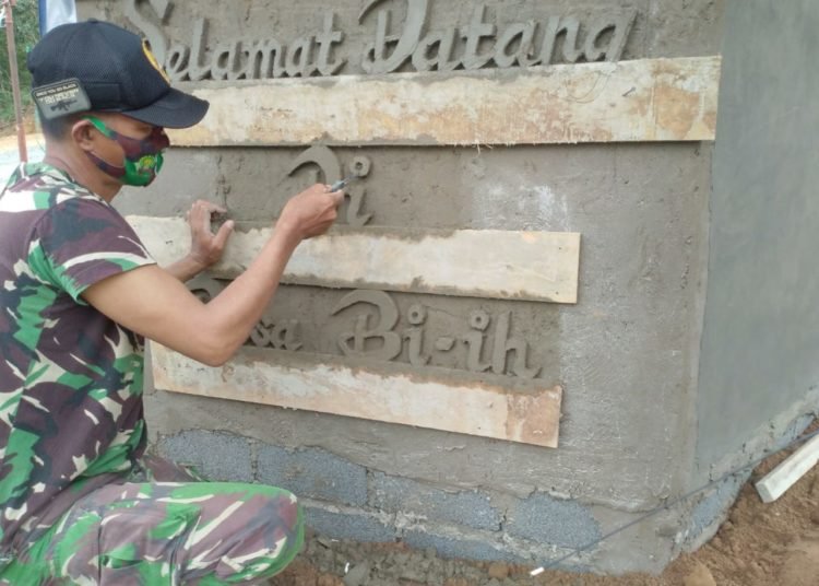 LENGKAP SUDAH, MULAI DARI TUGU DURIAN HINGGA UKIRAN MENGHIASI DESA BIIH