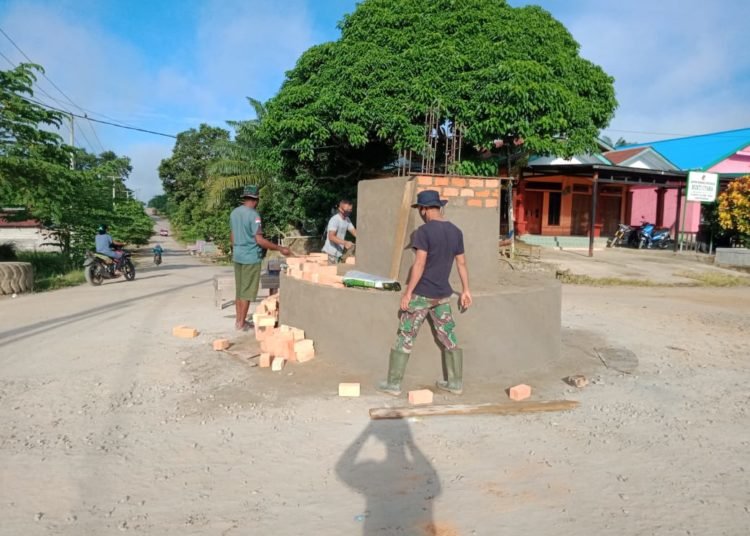 JELANG HARI PENUTUPAN, SATGAS TMMD BANGUN TUGU