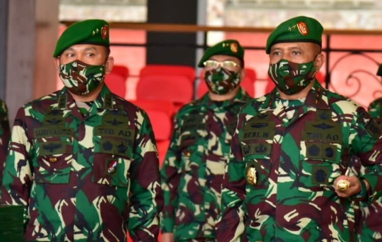 KASAD PIMPIN SERTIJAB PANGDAM VI/ MULAWARMAN
