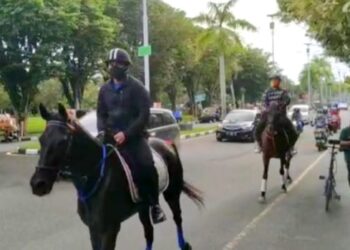 TUMBUHKAN MINAT MASYARAKAT, WAWALI BERKUDA DI LAPANGAN MERDEKA