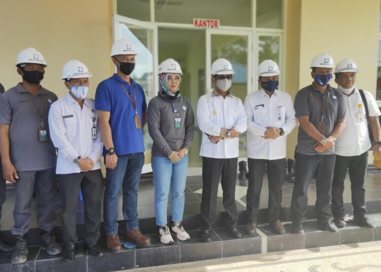 KUNJUNGI WADUK TERITIP, WAWALI MINTA WARGA BERSABAR