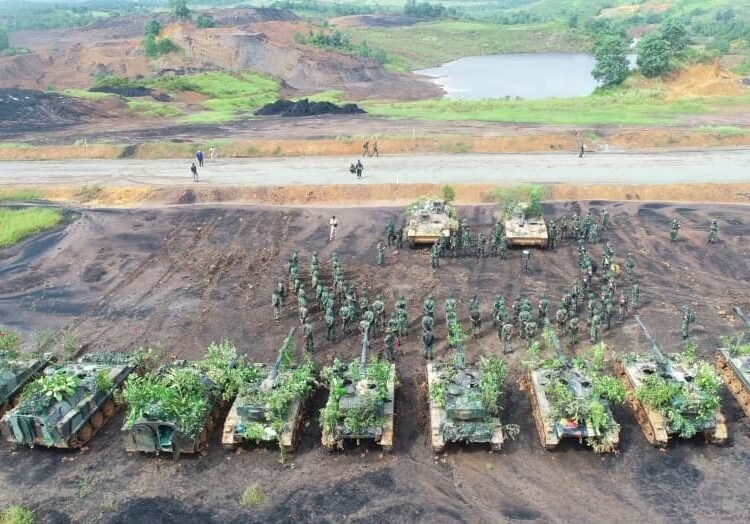 PANGDAM VI MULAWARMAN TINJAU UST TINGKAT KOMPI YONKAV 13/ SATYA LEMBUSWANA