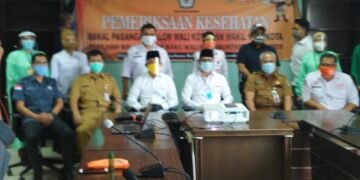 MELAJU SENDIRIAN, PASANGAN RT JALANI TES KESEHATAN DI RSKD