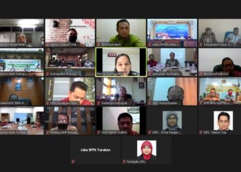 PASANGAN ANDI HARUN-RUSMADI RESMI MENDAFTAR KE KPU SAMARINDA