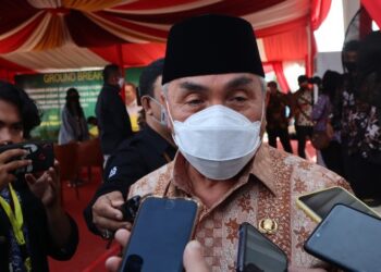 GUBERNUR MINTA PASLON PATUHI PROTOKOL COVID-19