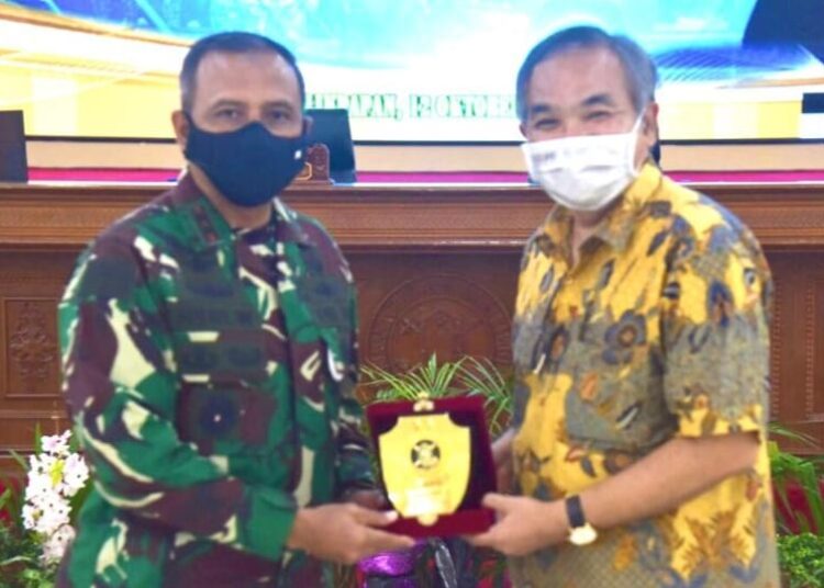 KOMUNIKASI SALAH SATU KUNCI KESUKSESAN SEORANG PERWIRA