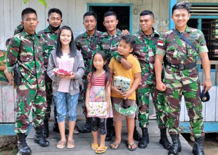 Satgas TMMD Ke-109 Pamit : Buku Ini Memiliki Makna Dan Pesan Untuk Masa Depan Kalian