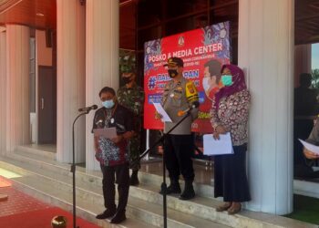 DOKTER POSITIF, PEMKOT TUTUP PUSKESMAS SEPINGGAN