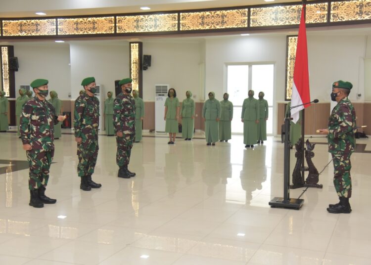 PANGDAM VI/MULAWARMAN PIMPIN LAPORAN KORP KENAIKAN PANGKAT PERIODE 1 Oktober 2020