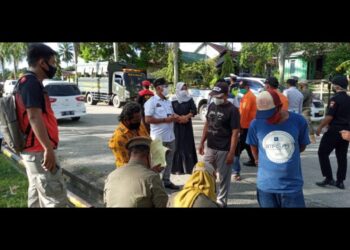 RATUSAN WARGA LANGGAR PROTOKOL KESEHATAN HARUSNYA MENJADI CONTOH, BANYAK PNS TIDAK PAKAI MASKER