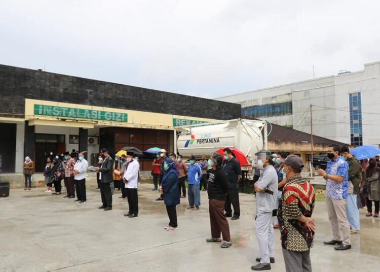 PIMPUS TEMINDUNG BERPULANG, DIMAKAMKAN SECARA COVID-19