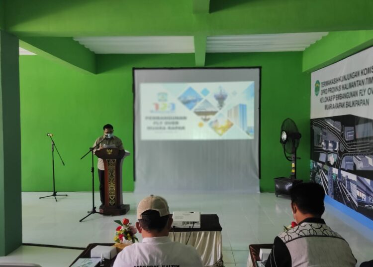 KOMISI III TINJAU FLYOVER