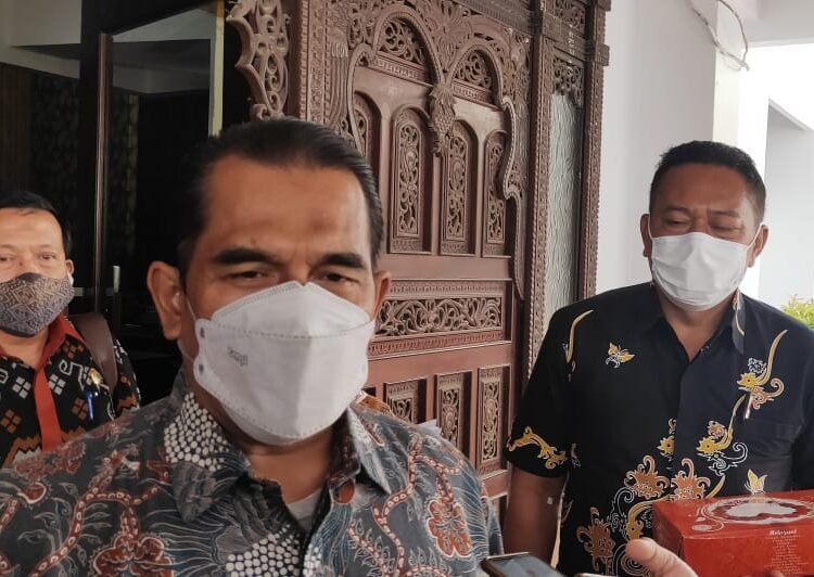 PERSIAPAN PTM, 2.708 GURU JALANI TES RAPID