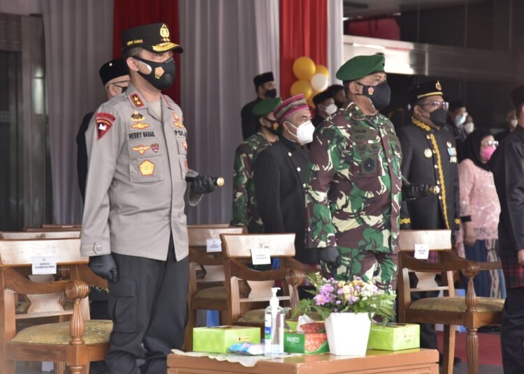 PANGDAM HADIRI HUT PEMPROV KALTIM KE-64