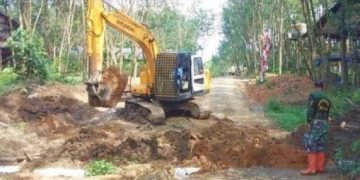 PERCEPAT PENGERJAAN, TMMD KERAHKAN ALAT BERAT