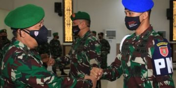 KASDAM VI/MLW PIMPIN SERAH TERIMA WARGA KODAM