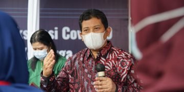 DUTA BPJS KESEHATAN TERIMA VAKSIN COVID-19 PERTAMA