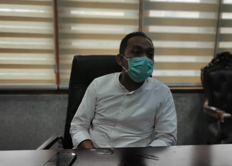 DEWAN TOLAK TURUNKAN PAJAK THM