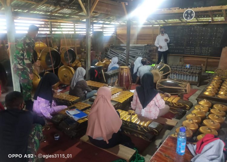 SATGAS TMMD IKUTI CAMPUR SARI