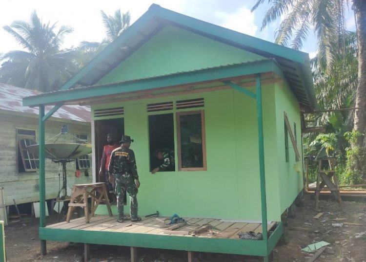 REHAB RUMAH WARGA MASUK TAHAP PENGECATAN