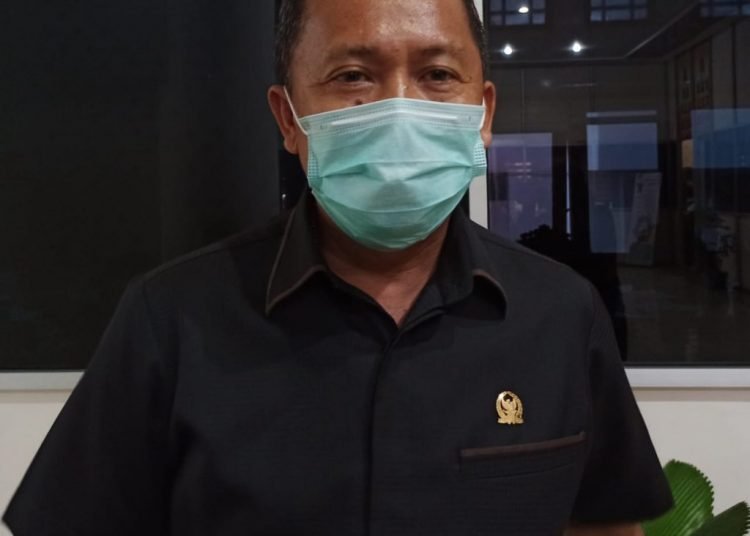 DPRD MINTA KEJELASAN STATUS GURU HONOR