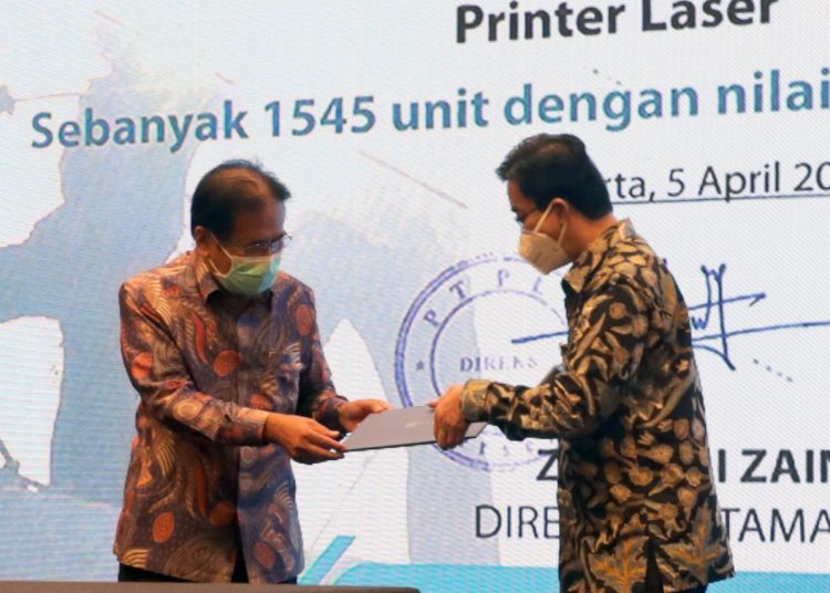 PLN SERAHKAN 1.545 UNIT SARANA KERJA KEPADA KEMENTERIAN ATR