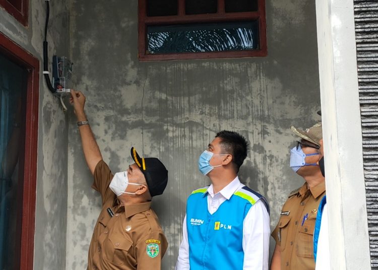 10 DESA DI KUBAR NIKMATI LISTRIK 24 JAM