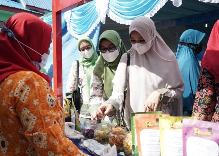 PWP PERTAMINA GELAR BAKSOS DI MUARA RAPAK