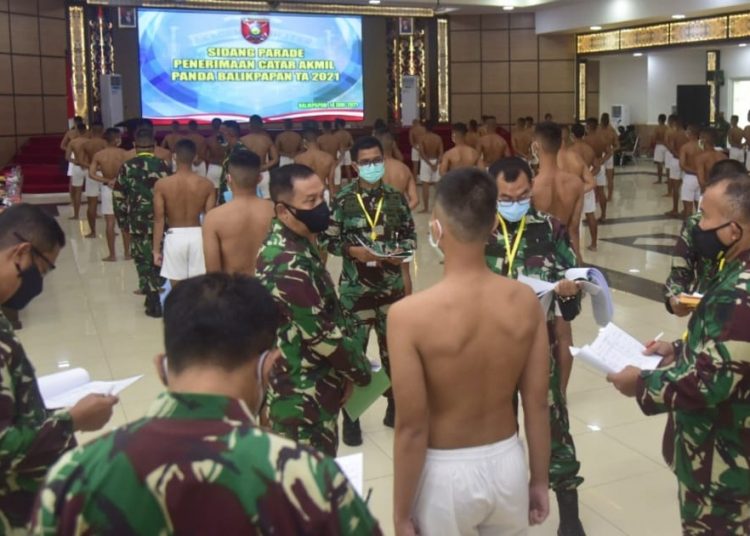 KASDAM VI/MLW PIMPIN SIDANG CATAR AKMIL TA 2021