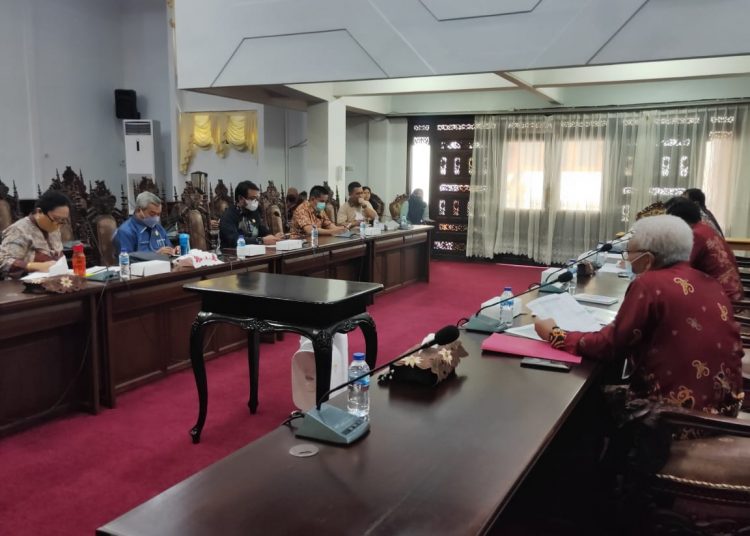 DEWAN SOROTI PENURUNAN PAD