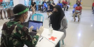 SERBUAN VAKSIN KODAM VI/MLW SASAR MALL